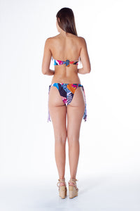 Model Back: Lua Morena Top Top Tqc Macrame Araucaria